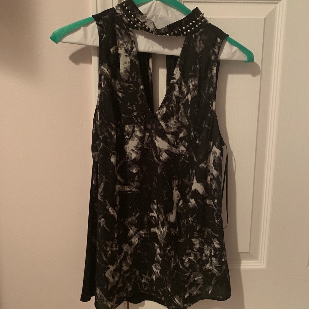 Guess top. Only wore once! Size XXS